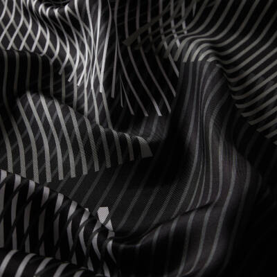 İPEKEVİ SİYAH HARMONİ DESEN TİVİL İPEK EŞARP - 2