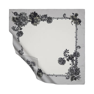 İPEKEVİ BEYAZ GÜMÜŞ KARANFİL ÇİÇEĞİ TİVİL İPEK EŞARP - ÖZSELAM